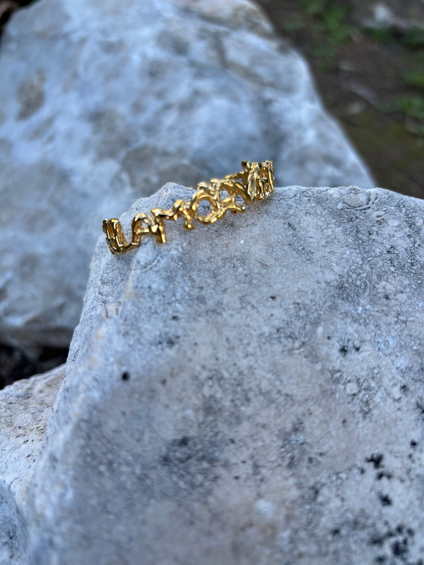 Pulsera El amor vence siempre.
