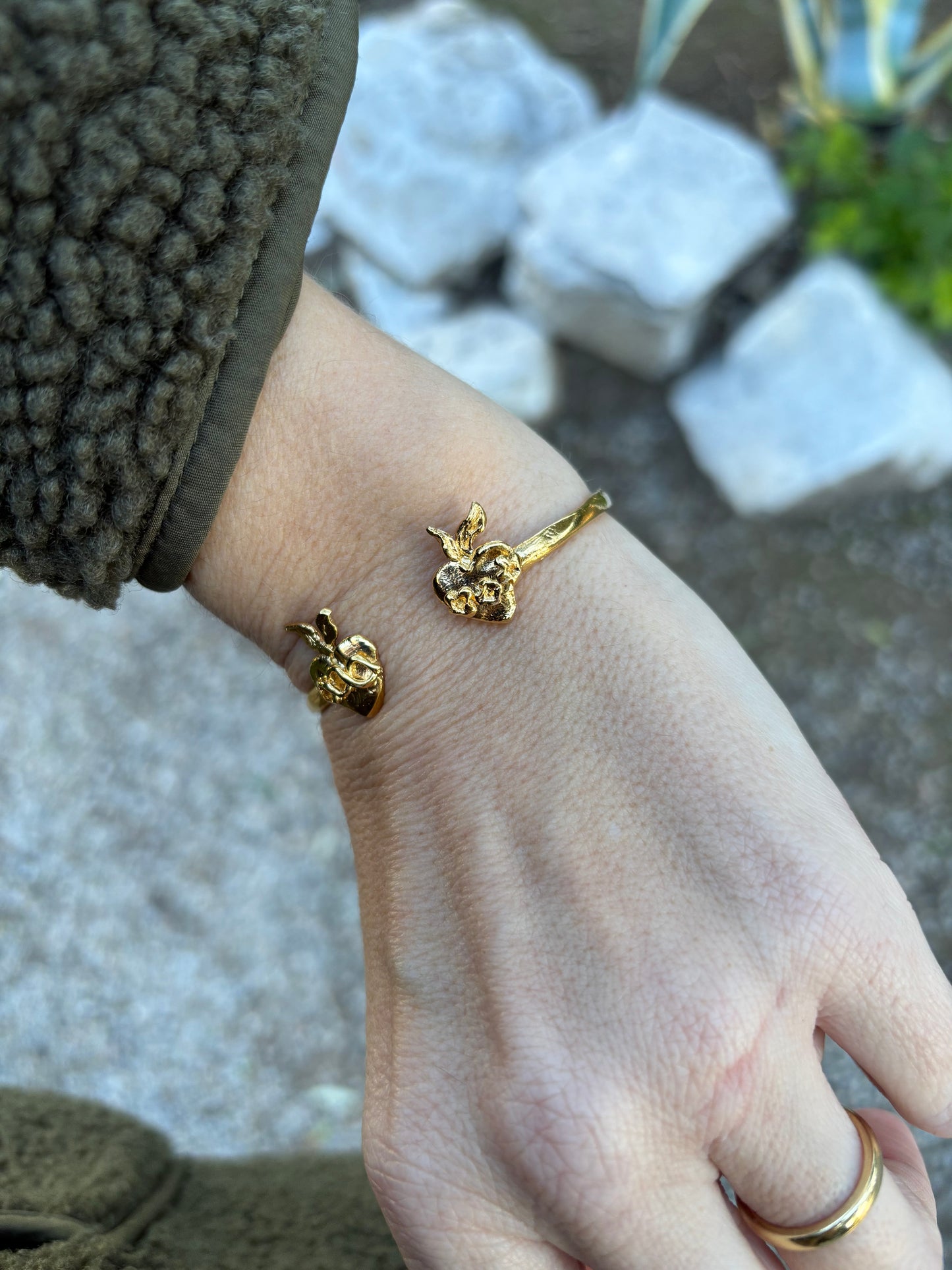 Pulsera Sagrados Corazones de Jesús y María.